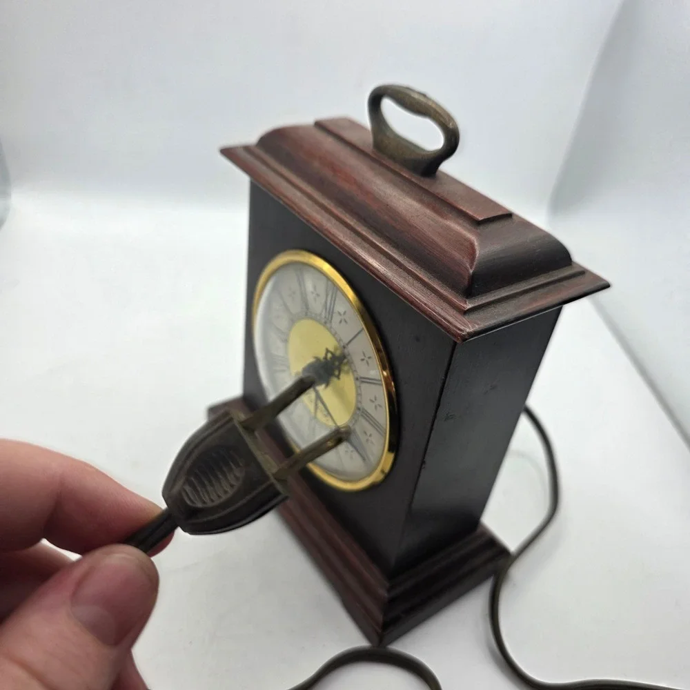 Sessions Electric Mantel Alarm Clock Model 14521 Made in USA Wood Case Working